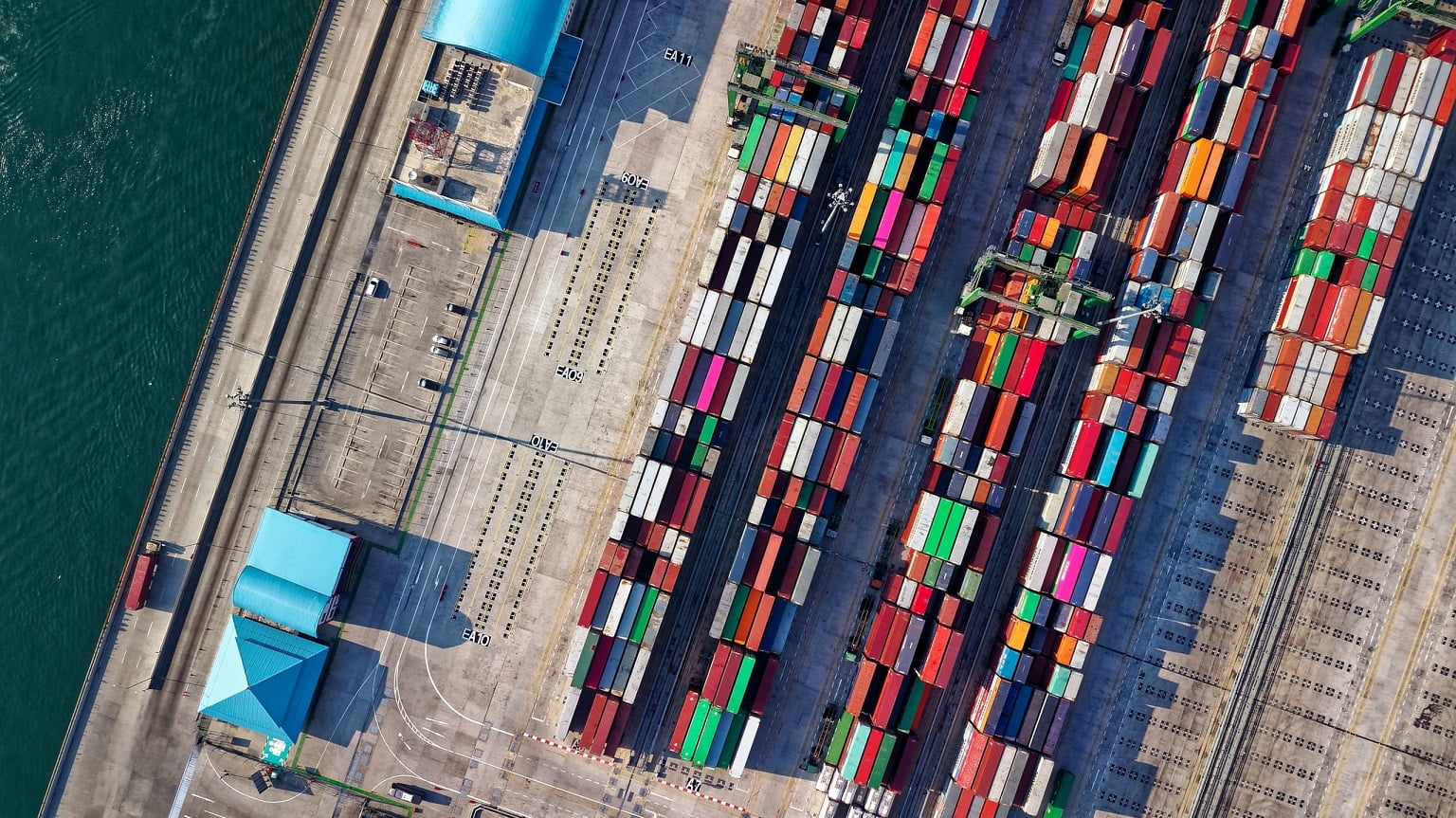 Sharing freight transport data with insurers to enable improved processes and risk management